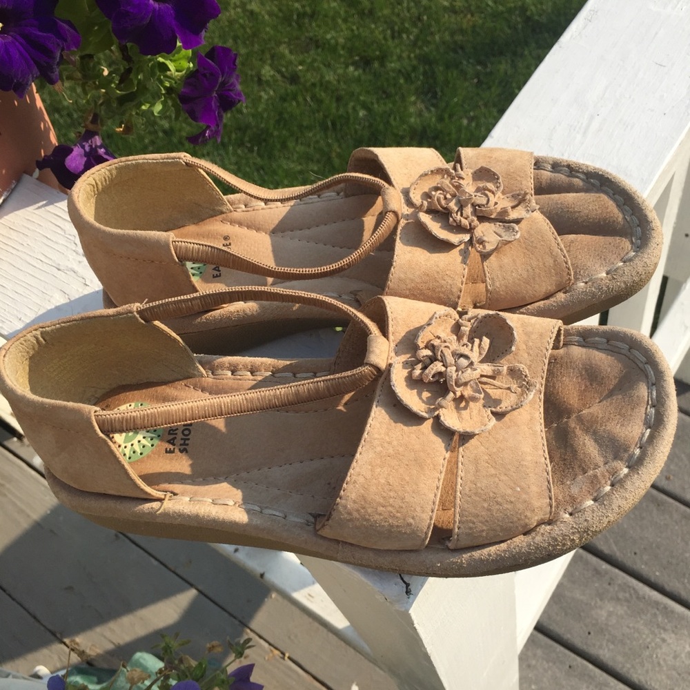 Earth Shoes Gilron 2000 Shoes. size 9